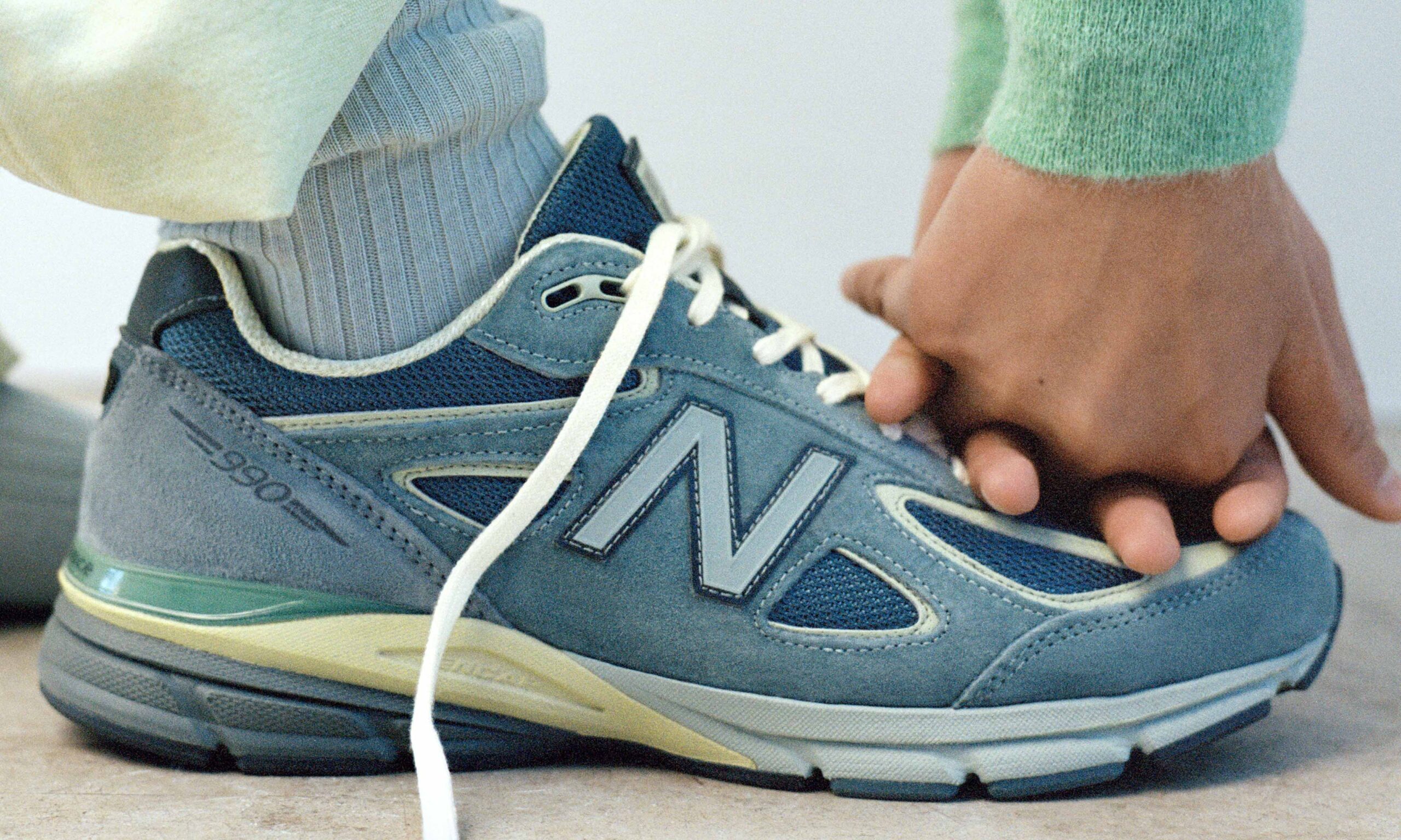 AURALEE × New Balance、「MADE in USA 990v4」発売。AURALEEでは初となるMade in USAシリーズ