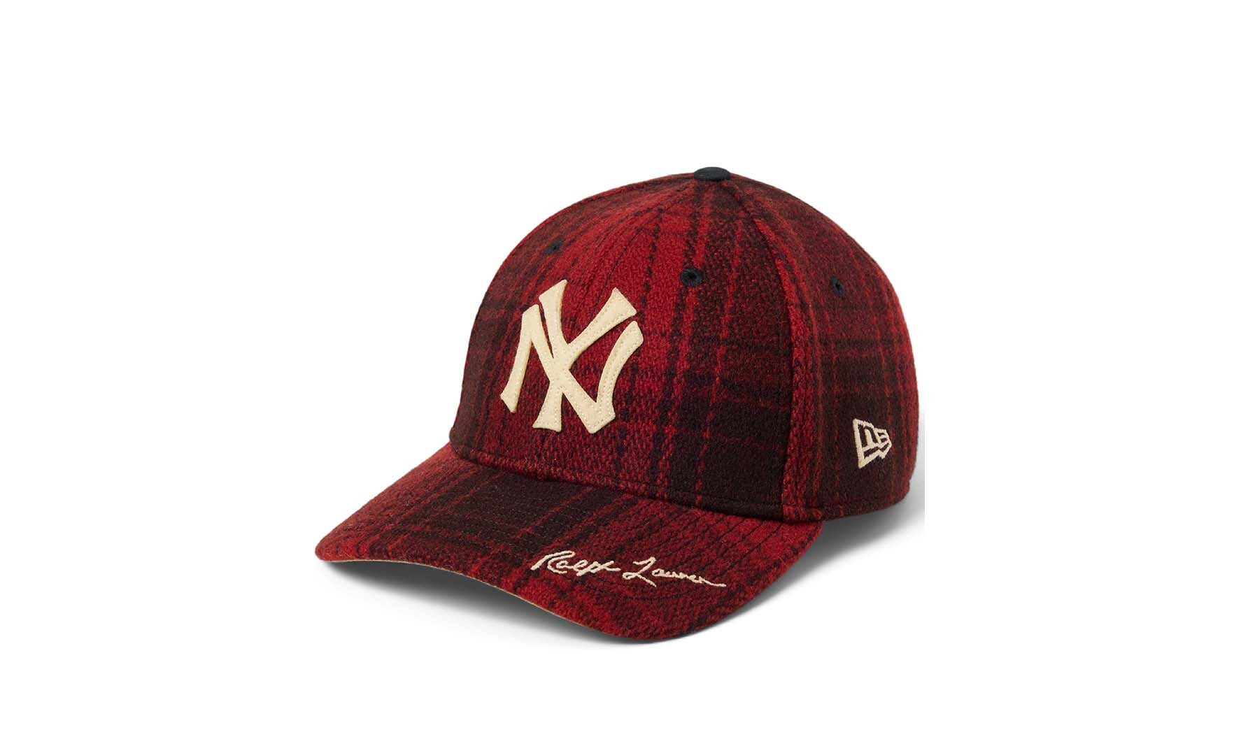 Polo Ralph Lauren × MLB ヤンキース × New Era®、トリプルコラボキャップ登場。バイザーにサイン風刺繍を描く