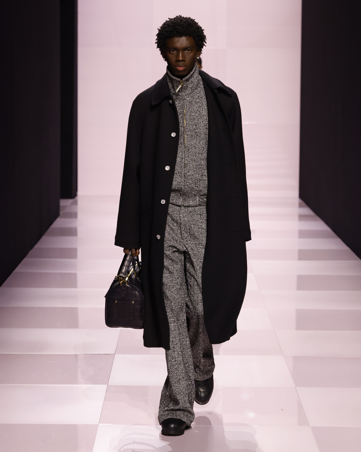 LOUIS VUITTON MENrsquo;S FALLWINTER 2025 SHOW LOOK 82 HIGHSNOBIETY