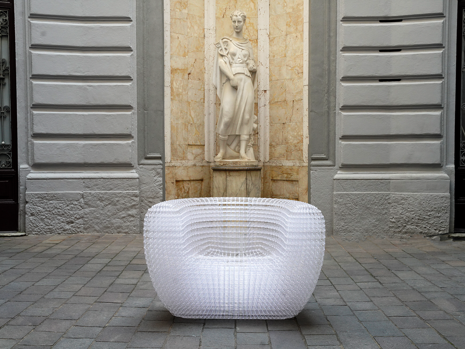 130、個展「Collection of The Grid – Tokyo Edition」開催。「格⼦構造」によるモノマテリアルかつ循環可能な作品を展示