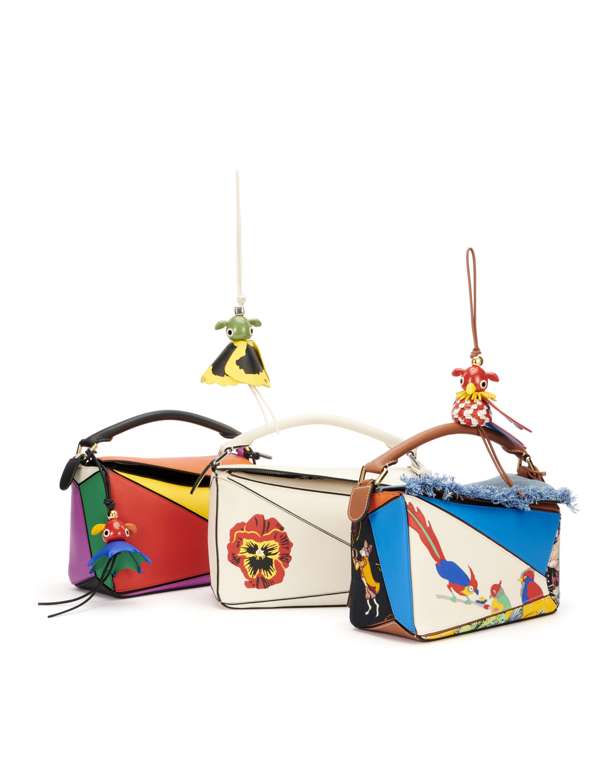 パズルバッグ誕生10周年を祝う「ロエベ パズル10 コレクション」発売。新作やカウボーイデザイン、青空プリントの復刻も