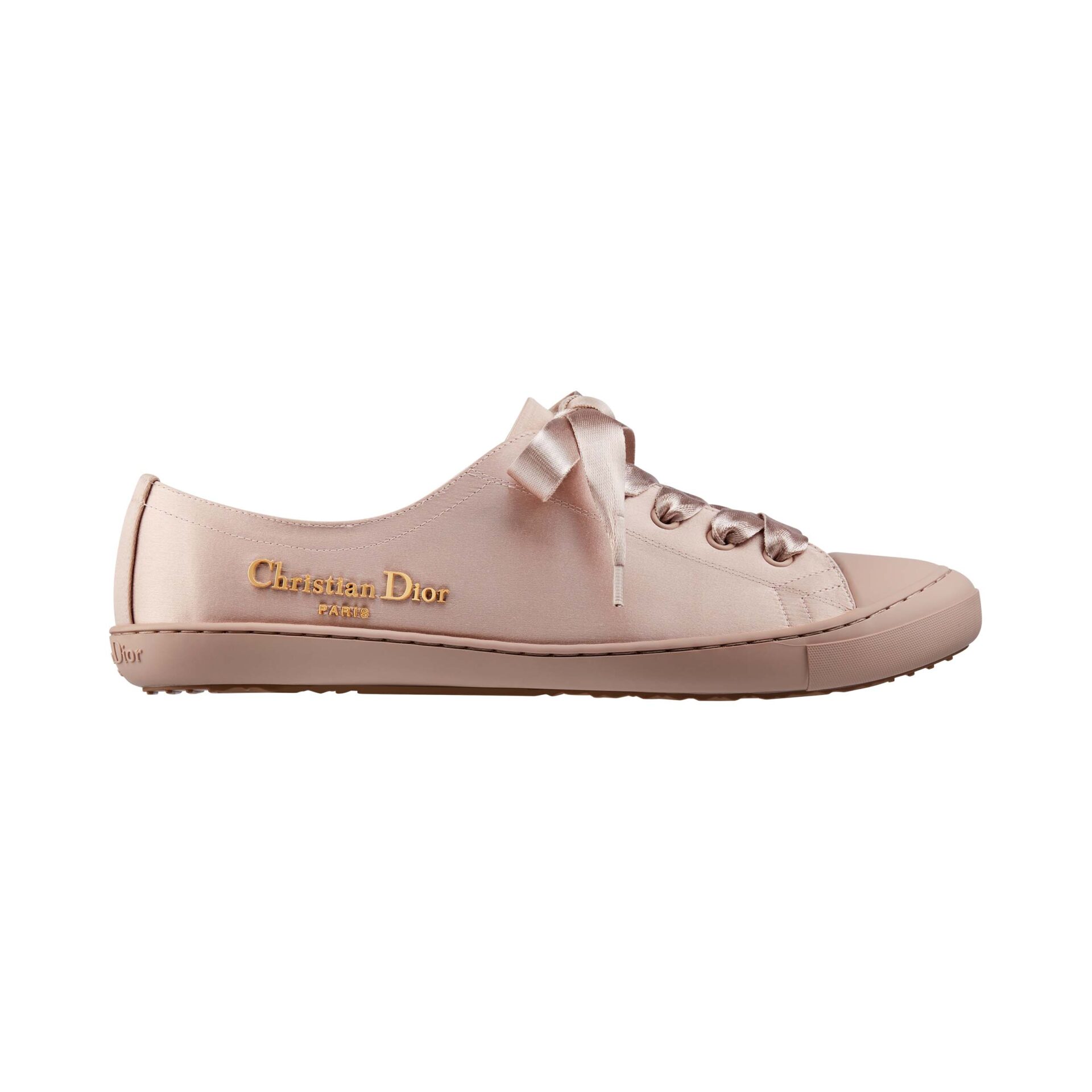 新作スニーカー「ディオール ラッキー」登場。ゴールドレタリングと