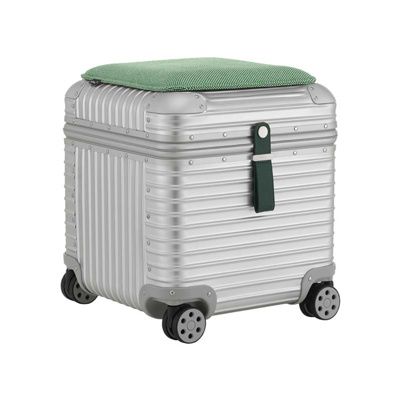 【新品未使用・未開封】RIMOWA Vitra 2025 ステッカー セット 新品未使用・未開封】RIMOWA Vitra 2025 ステッカー セット 新品