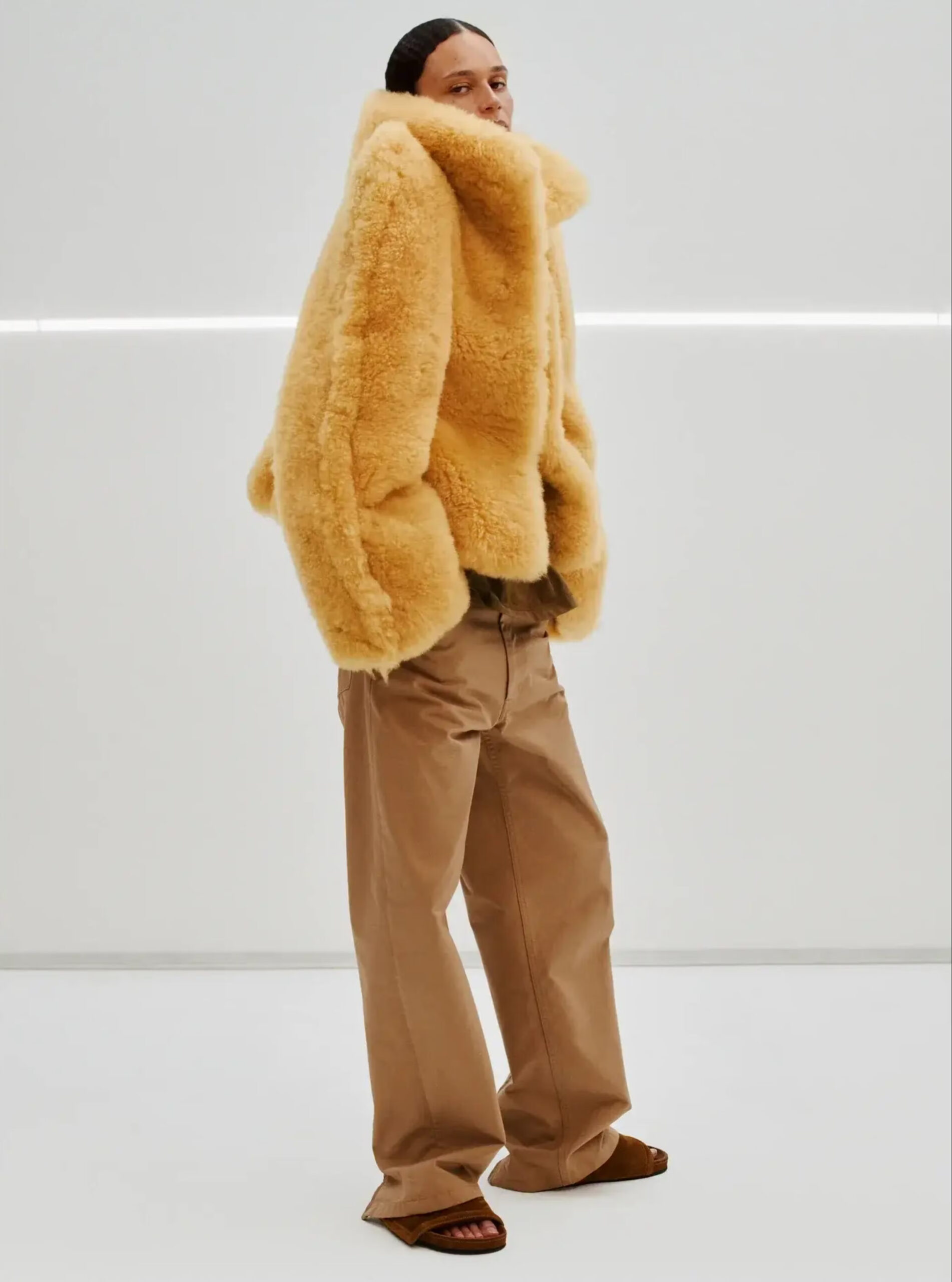 クワイエットラグジュアリーの女王が鳴らす号砲。<br>PHOEBE PHILO「D」コレクションに見る転換点