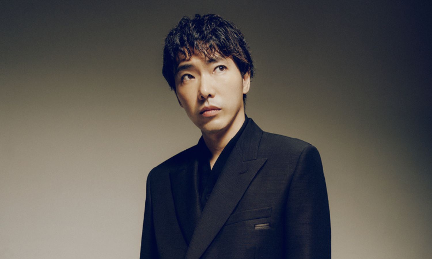 【表紙解禁】俳優・柄本佑がDIORをまとう