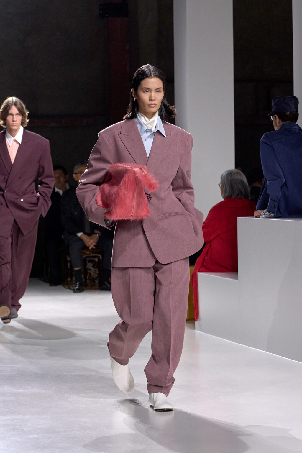 BOTTEGA VENETA、「アステア」シリーズから新作ローファー発売