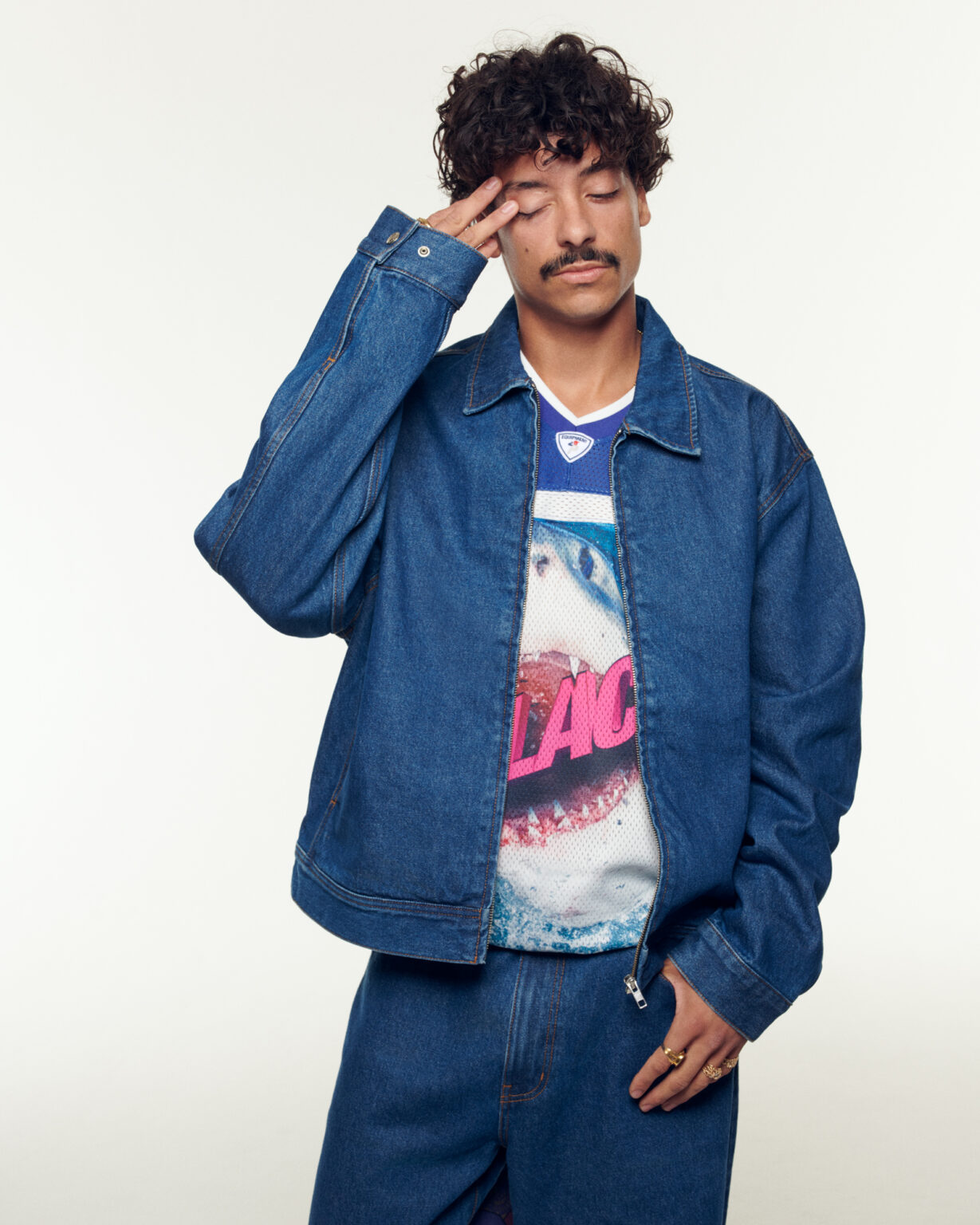 新品　Palace Neighborhood Mesh Trucker Blue Palace x Neighborhood】 正規品☆ Mesh Trucker ☆人気 (Palace