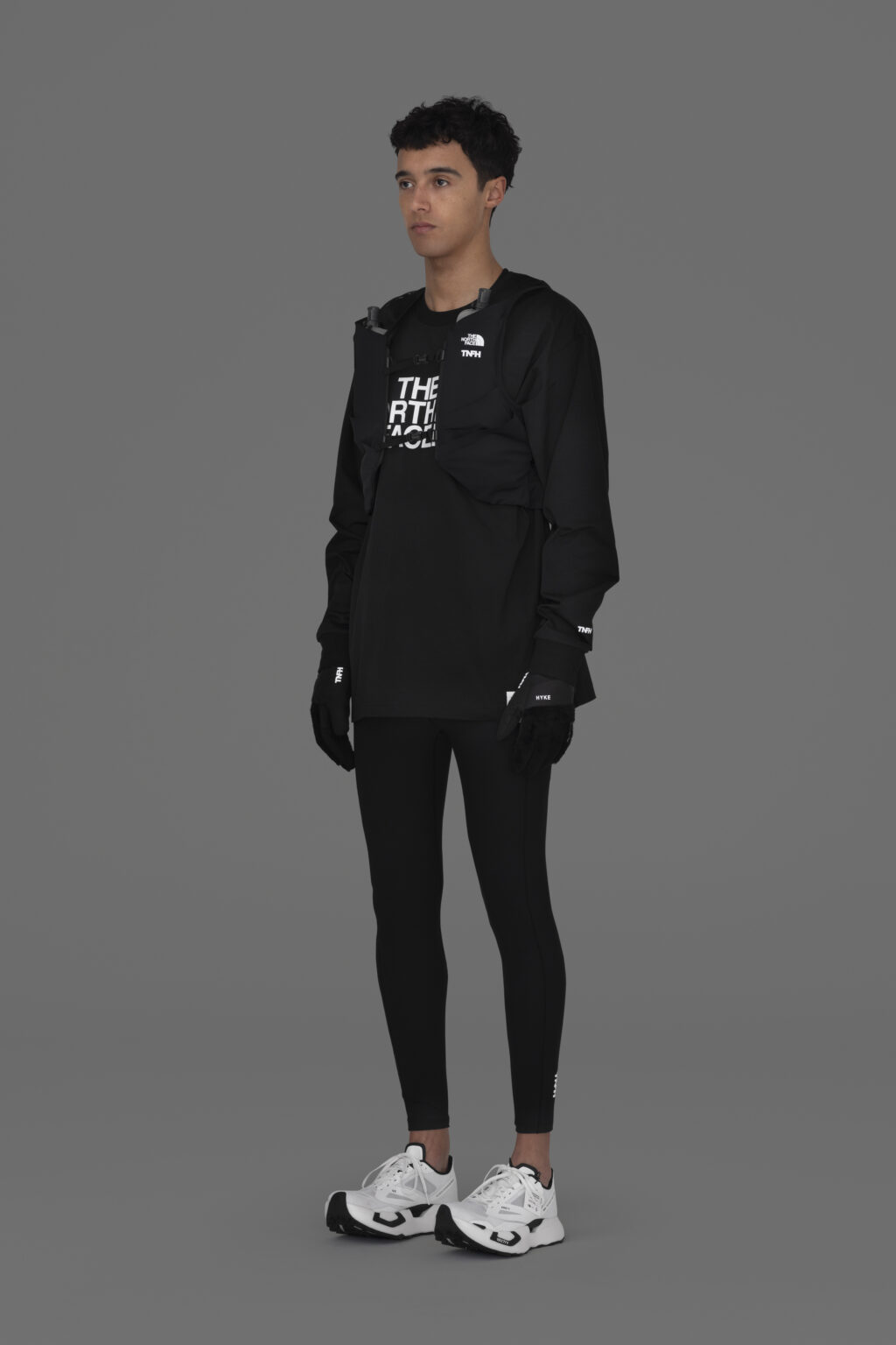 THE NORTH FACE日本橋店2周年、プレッピースタイル取り入れた