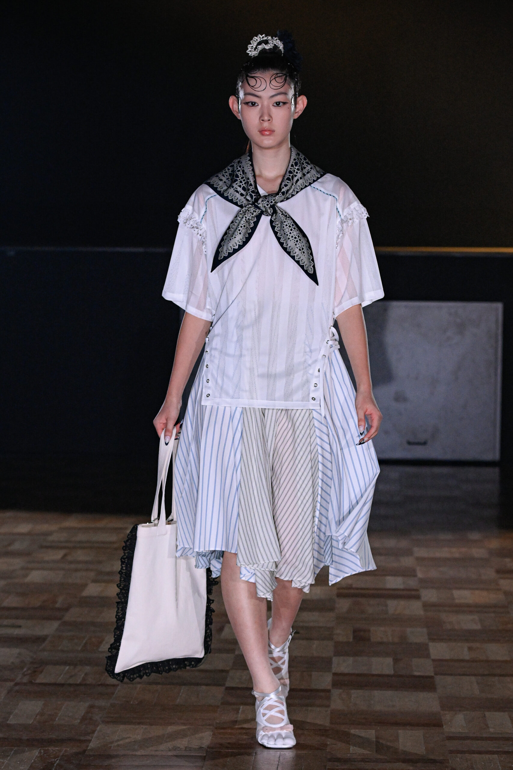 YUEQI QI 2026年春夏コレクション