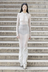 3分で完売したダニエル・アーシャムの新作フィギュア