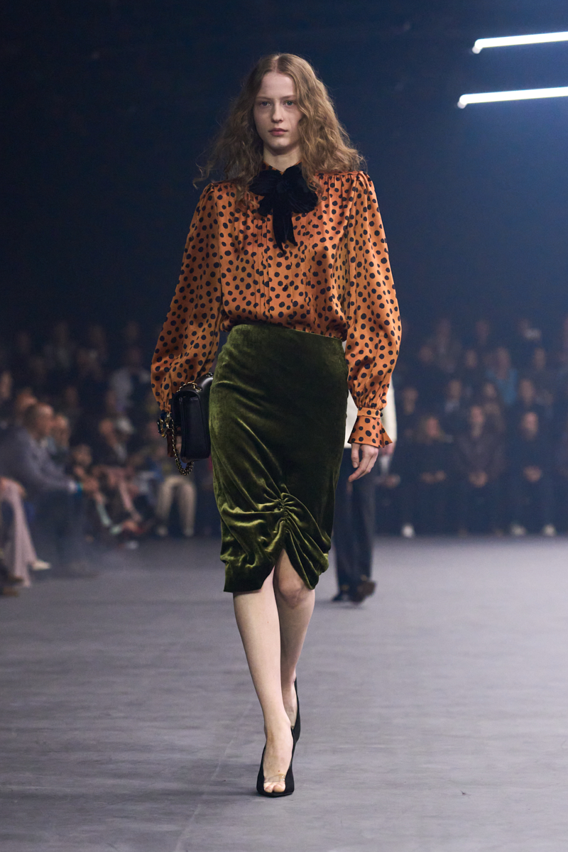 値下げしました！ファッションブランドVALENTINOの30年を振り返った希少本 BTSのシュガ、「VALENTINO」のブランドアンバサダーに就任