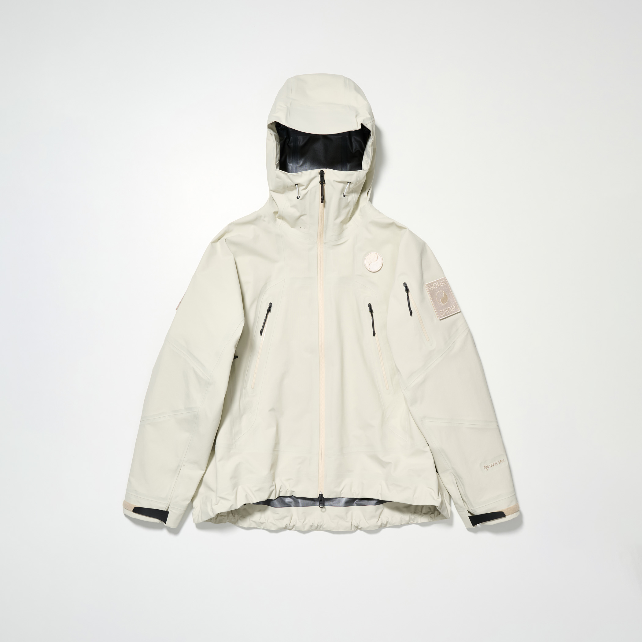 GORE-TEX® 3L ジャケット | HIGHSNOBIETY.JP（ハイスノバイエティ）