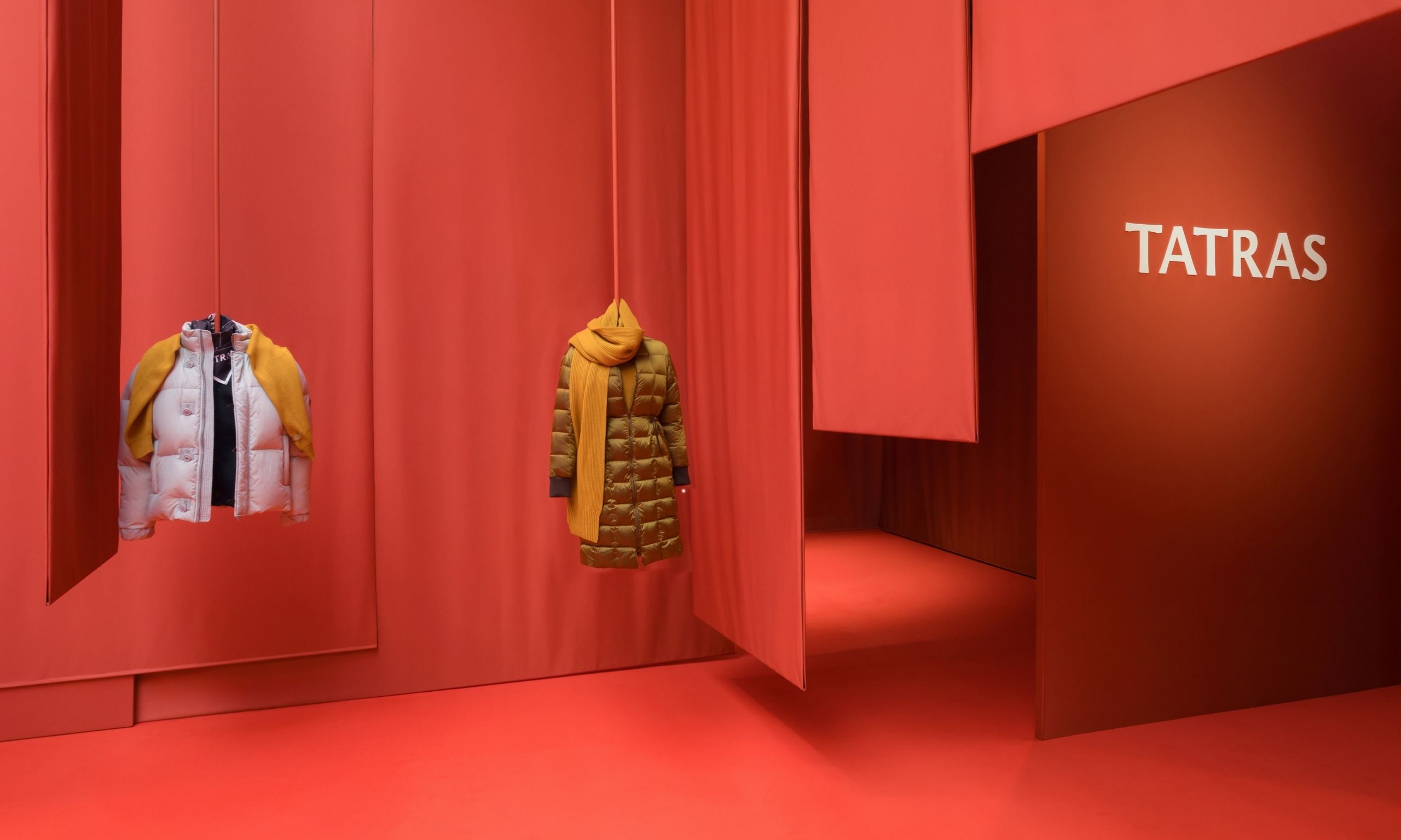 TATRAS、2026年秋冬コレクション発表。「実験」をキーワードにブランドの現在地を提示