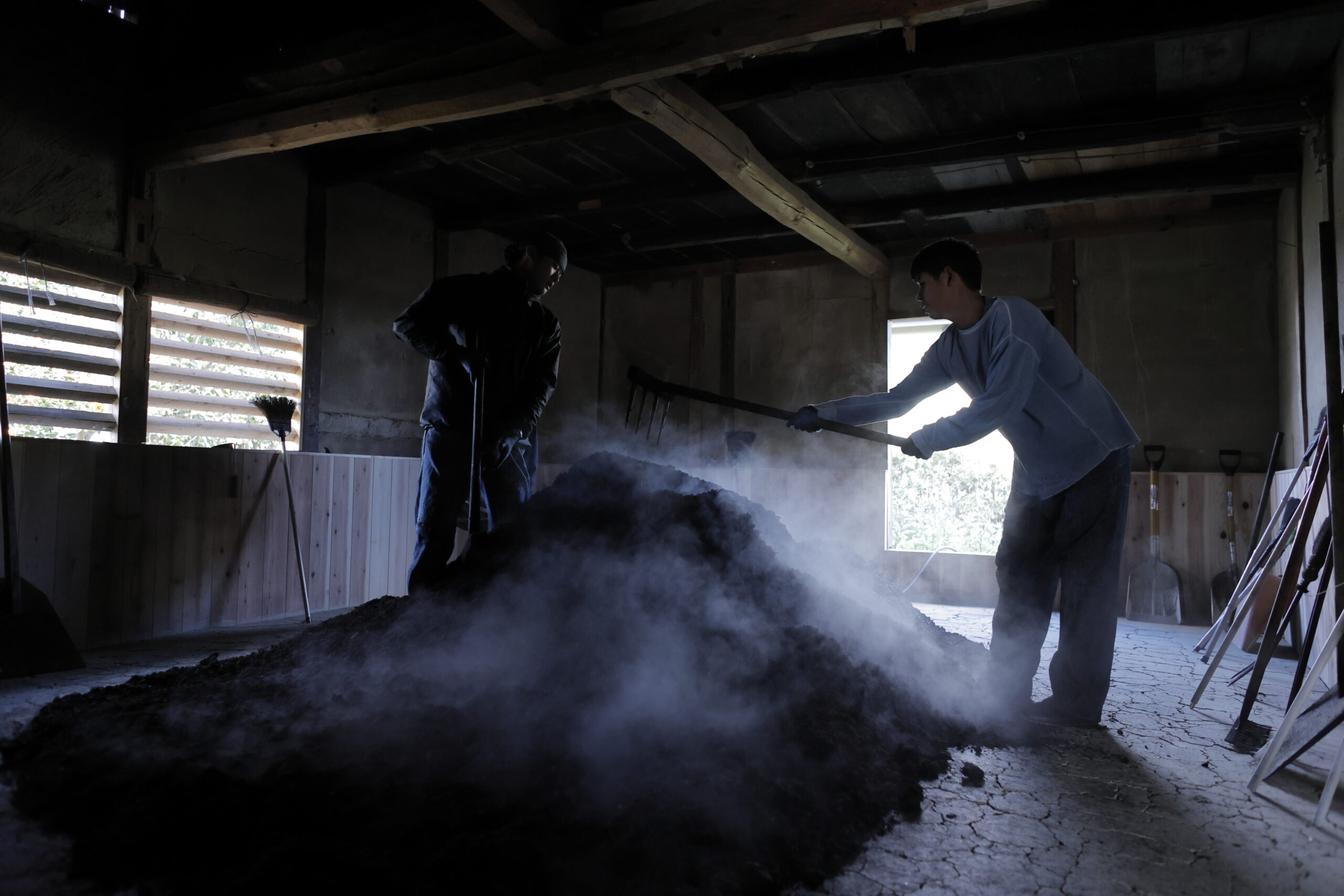 T.T、創業者である高橋大雅の思想を追体験できる空間でポップアップ開催。伝統的な技法や文化を表現したコレクションを展開