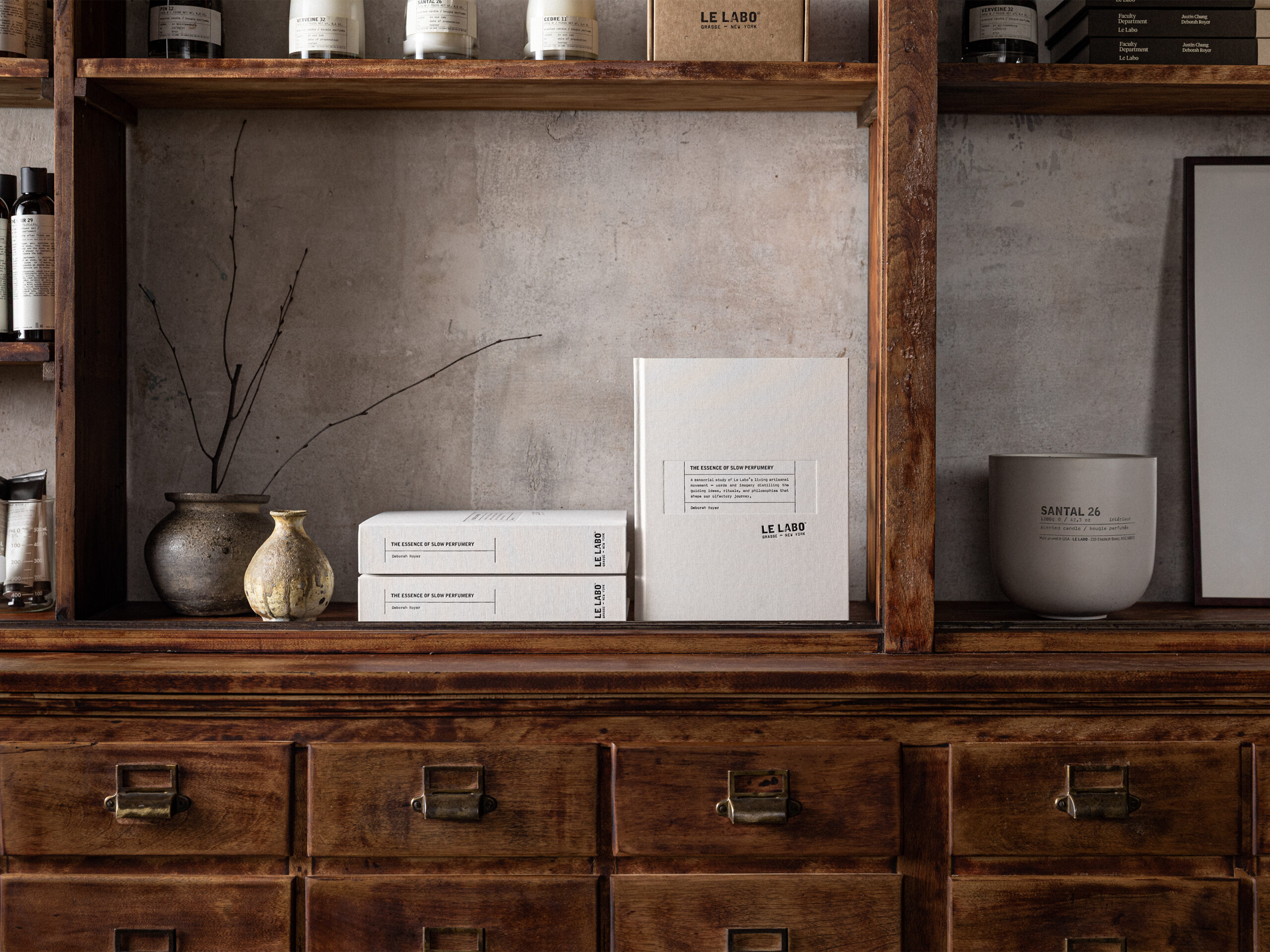 LE LABO、展覧会を開催。ブランド創設20周年記念書籍『Le Labo: The Essence of Slow Perfumery』に着想