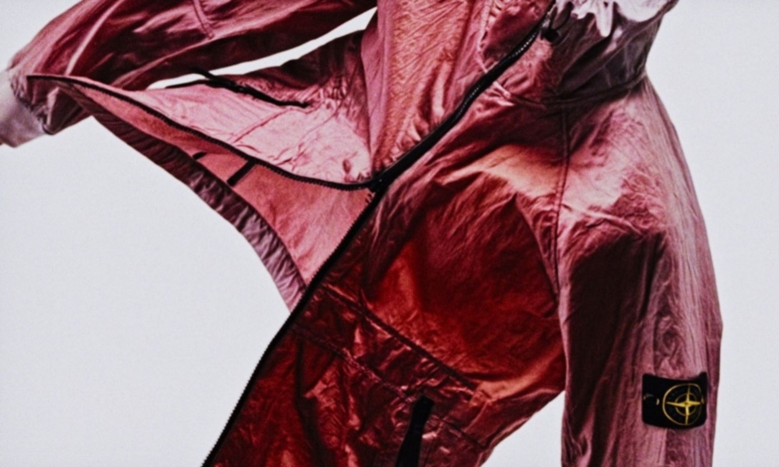 STONE ISLAND、映像シリーズ「Material Science」エピソード003公開。ブランドを代表する素材「NYLON METAL-TC」にフォーカス